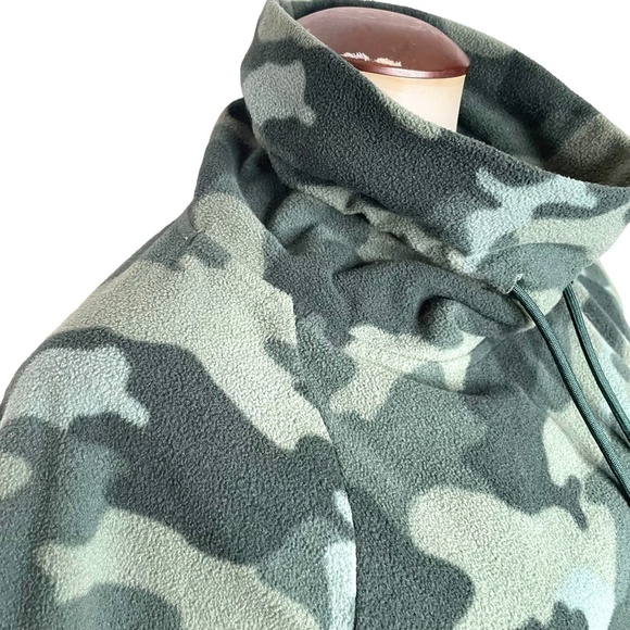 Camo Fleece Pop Over Cozy Top 🤍 - Picture 4 of 10